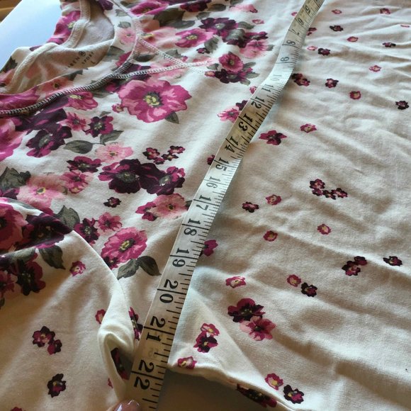 Karen Scott Sport Floral top - Picture 5 of 6